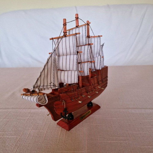 Souvenir ship new