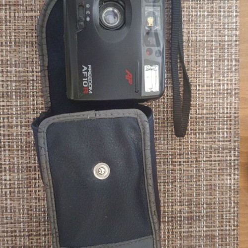 Minolta Freedom AF10R camera used