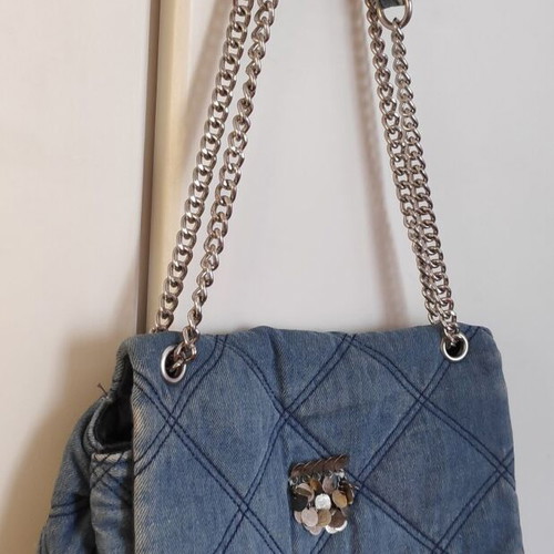 Stradivarius denim medium shoulder bag like new with chain strap