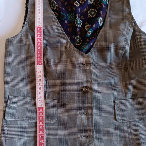 Benetton checked vest like new, size S, grey