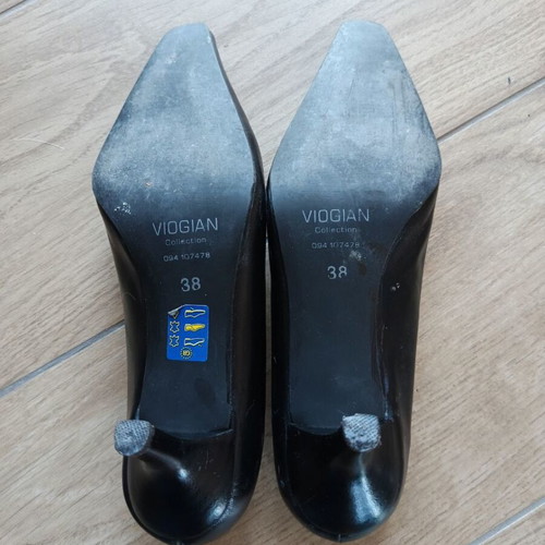Viogian leather pumps, size 38, black