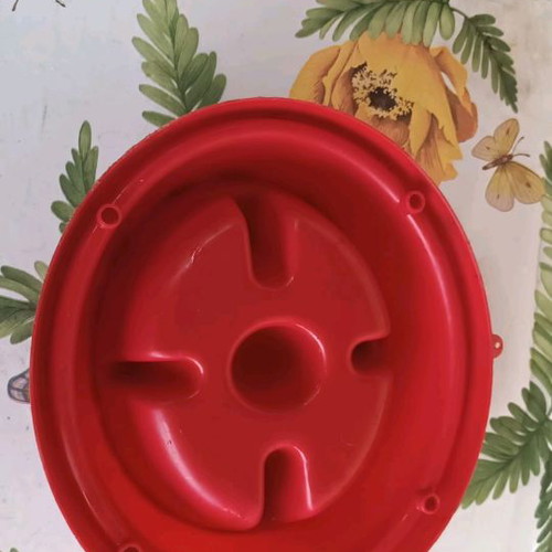 Slow feeder bowl used, medium size, fuchsia