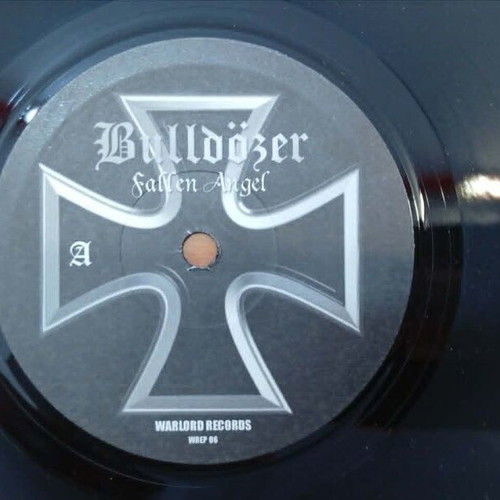 Bulldozer 7'' Fallen Angel vinyl like new, thrash metal from Italy
