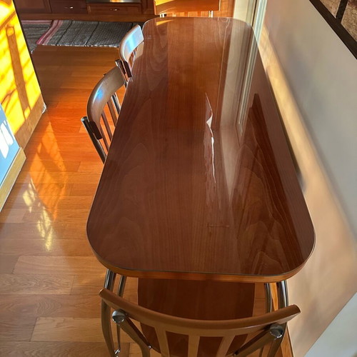 Kitchen table with 4 chairs used, 1.60m x 58cm x 3.5cm with glass