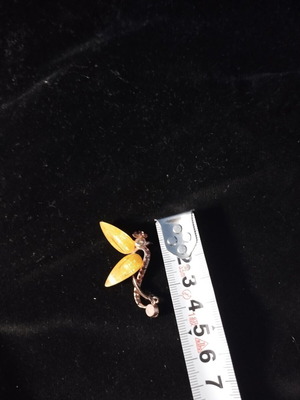 Pin used, beige multicolor