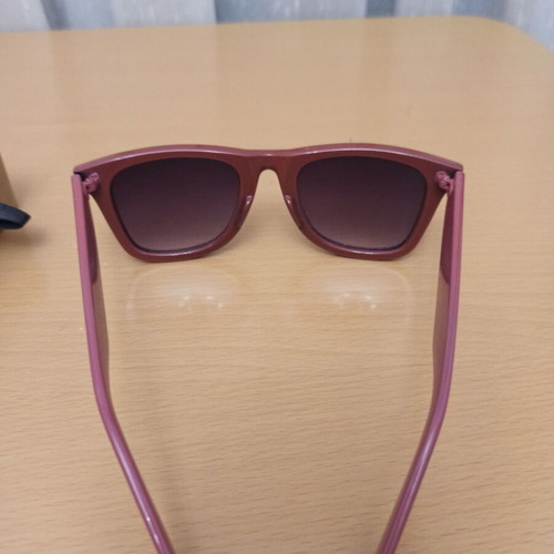 Women's sunglasses like new, apple blossom color