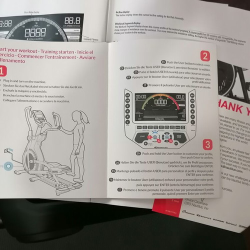 Bowflex BXE226 elliptical machine like new, professional fitness