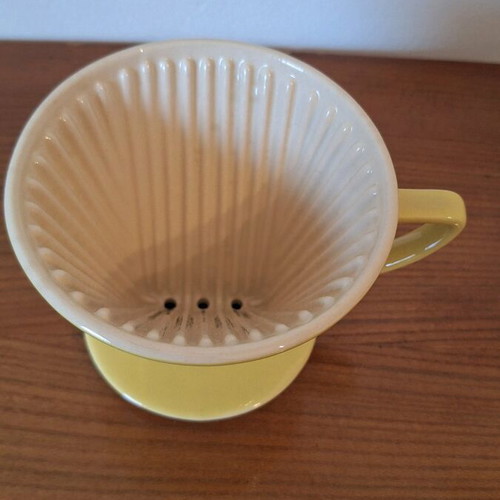 Vintage Melitta 102 coffee filter holder like new