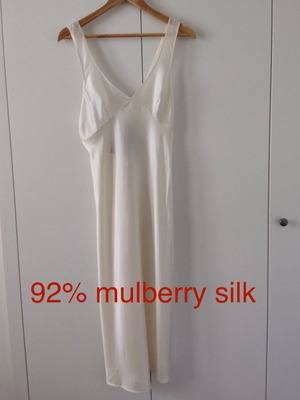 Zara μετάξι φόρεμα lingerie Medium σαν καινούργιο, 92% mulberry silk, άσπρο μπεζ
