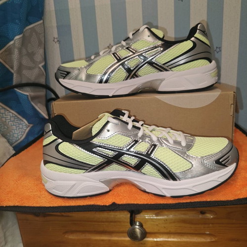 Asics Gel-1130 athletic shoes new, green and yellow