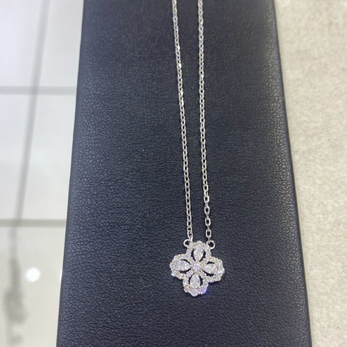 Silver pendant with 925 chain and cross with stones new