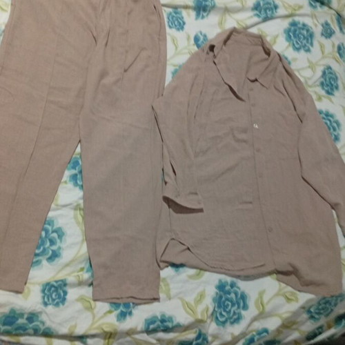 Set palazzo pants and shirt like new, size Large, beige