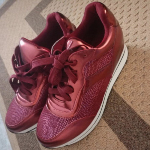 Women's Bordeaux Sneakers with Glitter and Hidden Heel Like New