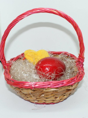 Easter basket used with wooden egg and chick