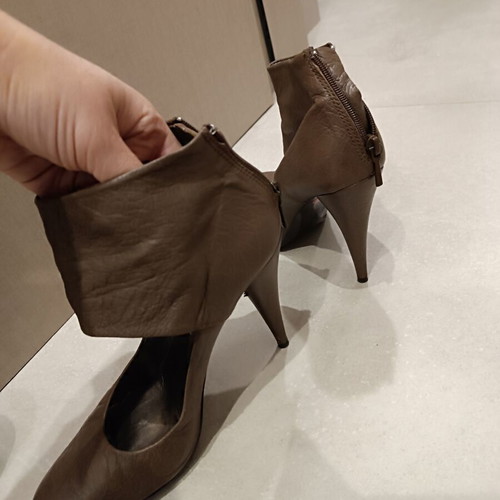 Zara brown ankle boot used, size 40 narrow fit