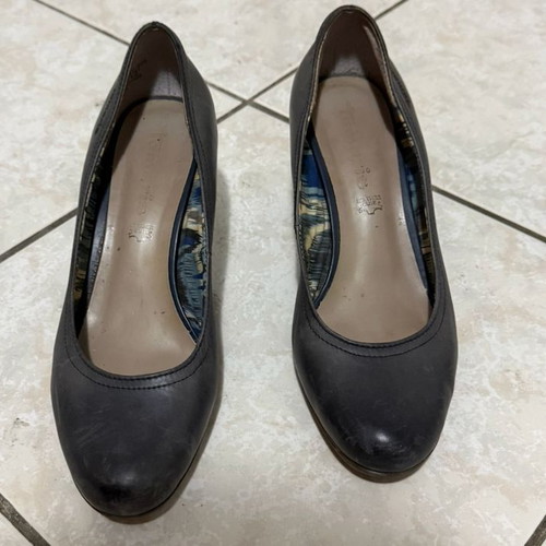 Tamaris women's pumps size 38, grey, lightly used