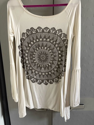 Denny Rose white blouse size large like new