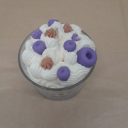 Handmade scented candle 8x8cm new