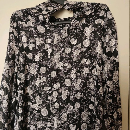 Zara Floral Blouse with Metallic Thread Size XS Like New