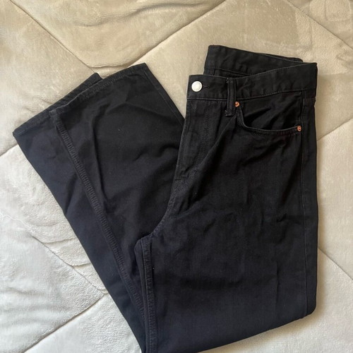 H&M loose fit black jeans like new W30/32