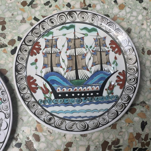 Ceramic plates Ikaro like new