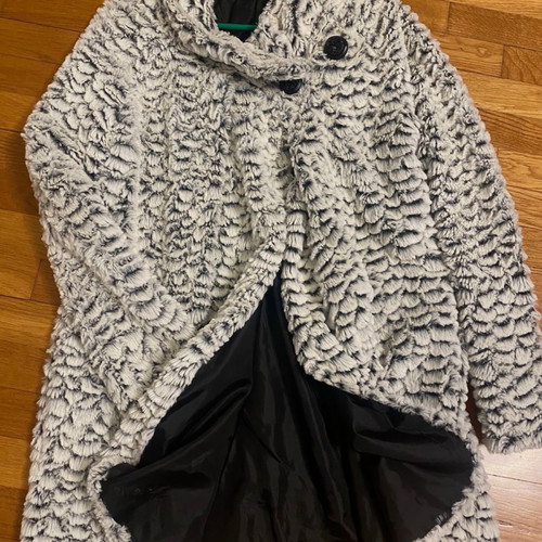 Topshop London faux fur coat new, lightweight, lined, size M