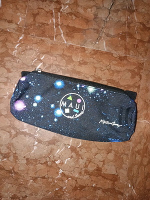 Maui pencil case like new