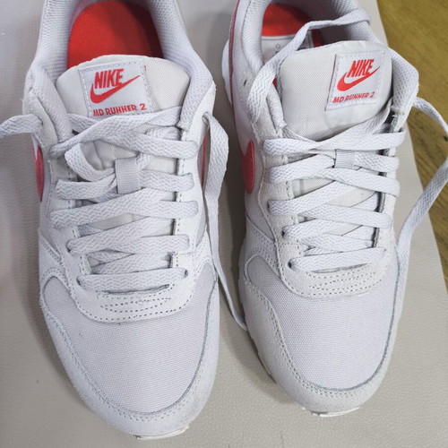 Nike athletic shoes like new, size 38