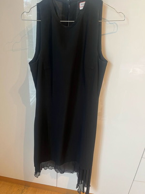 Max & Co Black Asymmetric Dress Like New With Transparent Leaf Detail