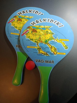 Wooden beach rackets like new with ball