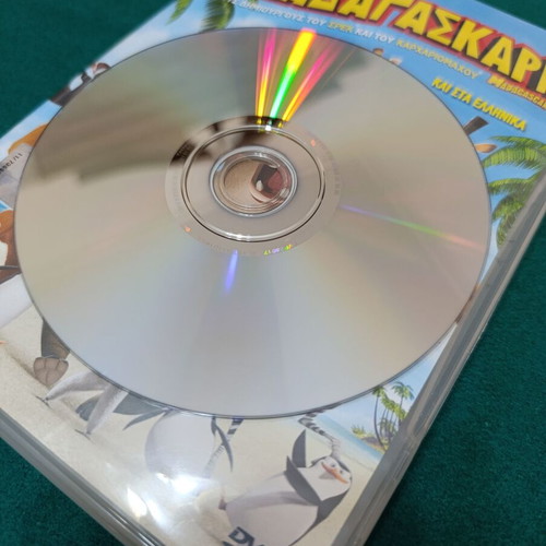 Madagascar DVD like new, 2-disc dubbed movie pack