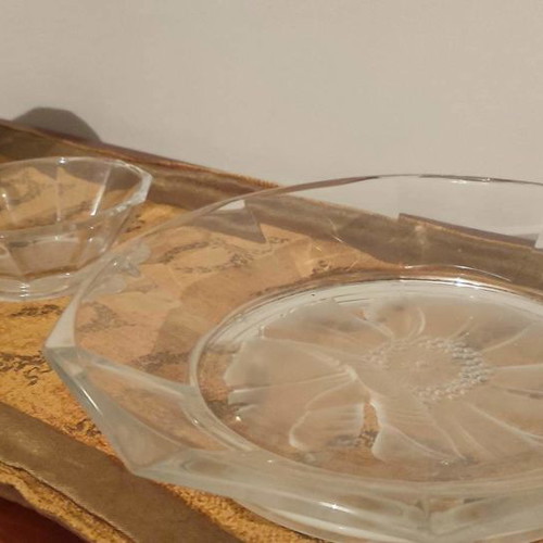 Kosta Boda set of 2 decorative items and 2 ashtrays like new