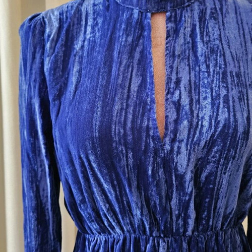 Velvet dress Lumina blue electric size S like new