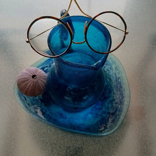 Eyeglasses used, very lightweight, gold color