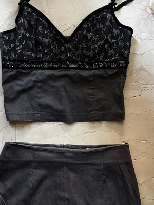 Lynne set with lace top and fitted midi skirt, grey and black