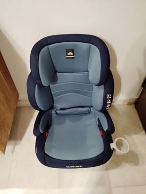 Cam Quantico car seat like new, 15 to 36 kg, adjustable backrest and headrest