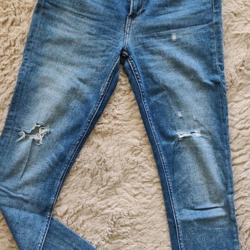 Lee jeans model S Scarlet like new, size W29 L31