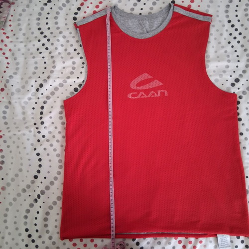 Double Face Sleeveless Shirt Caan like new, gray and red