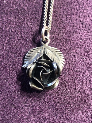 Silver necklace with 900 silver chain