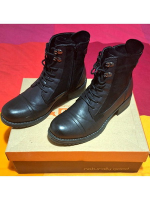 Women's leather ankle boots like new, black, size 39