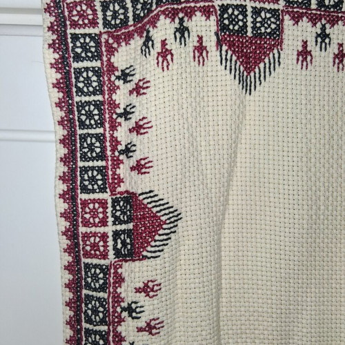 Embroidered table runner handmade, 100×40 cm, like new
