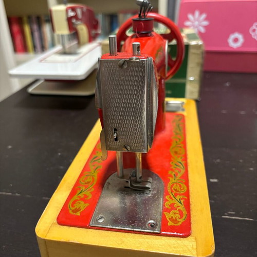 Vintage Mini Russian Children's Sewing Machine like new, 1970s