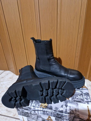 Gianna Kazakou women's boots No 41 new, black leather