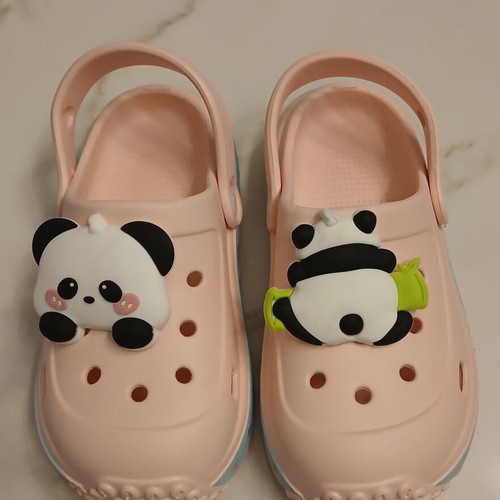 Pink children's slippers size 31.5 like new