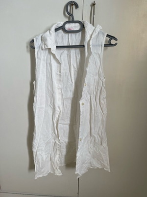 Αμάνικο πουκαμισάκι γυναικείο μεταχειρισμένο, μέγεθος M, άσπρο