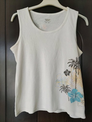 Columbia sleeveless blouse used, medium size, cotton