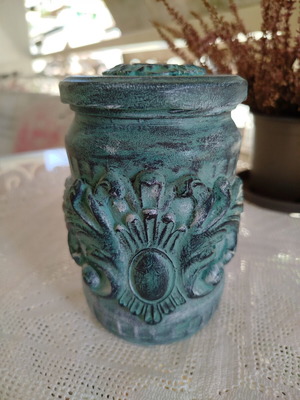 Decorative vase with lid handmade, like new, upcycled glass art