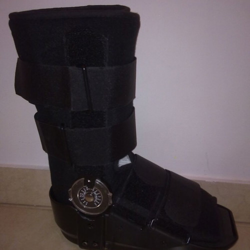Orthopedic Ankle Brace Boot size M like new