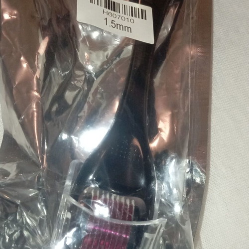 Derma roller 1.5mm new in sealed packaging