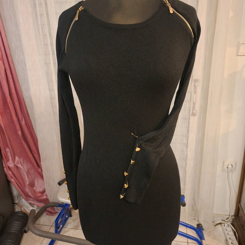 Black dress with gold details like new, sizes S - M